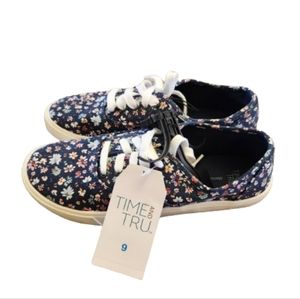 Time & Tru Women's Floral Lace Up Shoes Sz 9